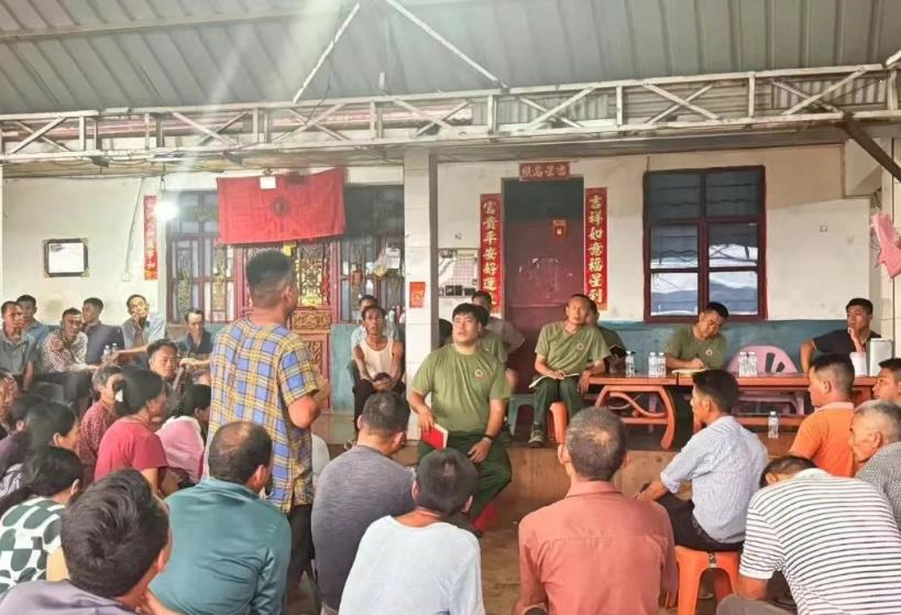 老街市老街区启动“民生服务”工作组与群众