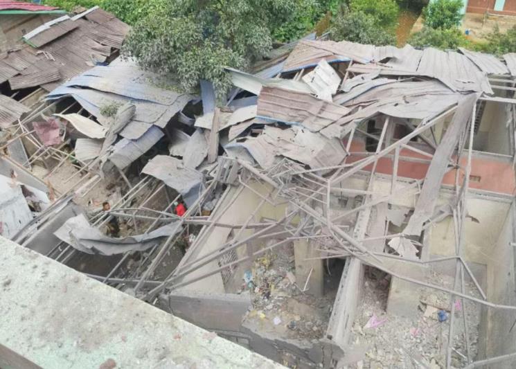 贵概县政府向缅军空袭遇难者家属及重伤者发